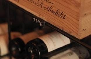 Collector's Victory Hotel