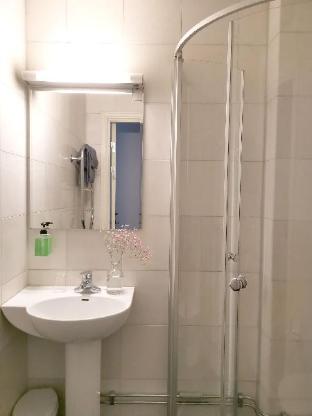 Crystal Plaza Hotel