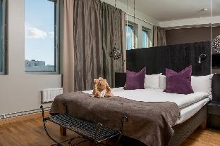 Hotel by Maude Solna