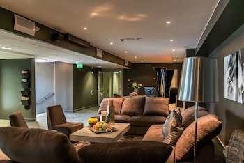 Hotel by Maude