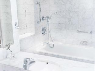 Radisson Blu SkyCity Hotel