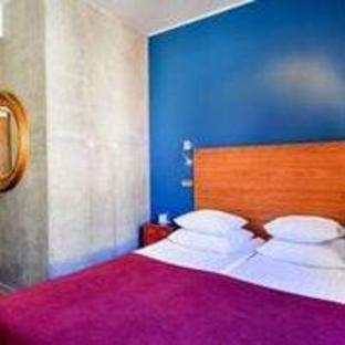 Rex Hotel